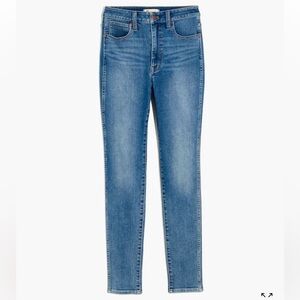 Madewell curvy road-tripper Jean